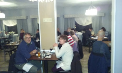 Restaurant «Hilltop Restaurant & Bar», reviews and photos, 4206 Lake Ave, Lockport, NY 14094, USA