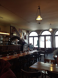 Atmosphère du Restaurant Le Café Parisien - Saulieu - n°15