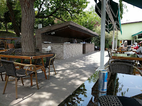 Orfoz Cafe & Restaurant