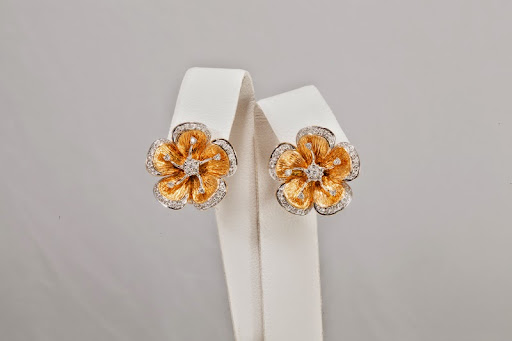 Jewelry Store «Jean Pierre Jewelers», reviews and photos, 21400 Ventura Blvd, Woodland Hills, CA 91364, USA