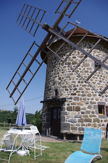 Le Moulin Des Gardettes à Coren (Cantal 15)