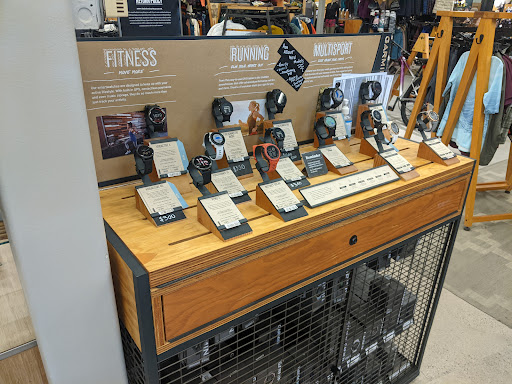 Camping Store «REI», reviews and photos, 12634 N Paradise Village Pkwy W, Phoenix, AZ 85032, USA