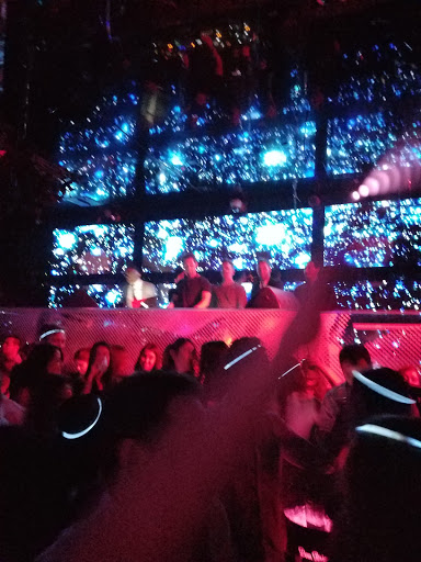 Night Club «Mynt Ultralounge», reviews and photos, 1921 Collins Ave, Miami Beach, FL 33139, USA