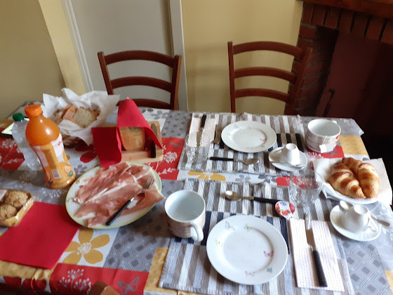 Petit déjeuner hôtels B&B El Paradis 43010 Monchio delle Corti