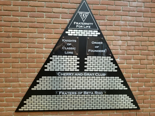 Engraver «Miracle Custom Awards & Gifts», reviews and photos, 565 Wolf Ledges Pkwy, Akron, OH 44311, USA