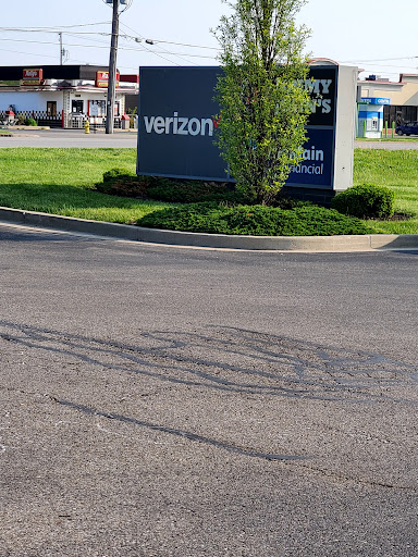 Cell Phone Store «Verizon Authorized Retailer, TCC», reviews and photos, 2400 Marketplace Boulevard, Shelbyville, IN 46176, USA