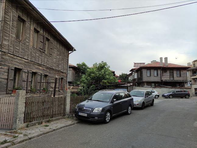 8200 кв. Стария град, Поморие, България