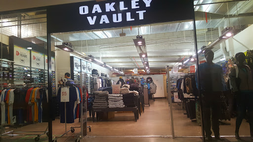 Oakley Onehunga Vault