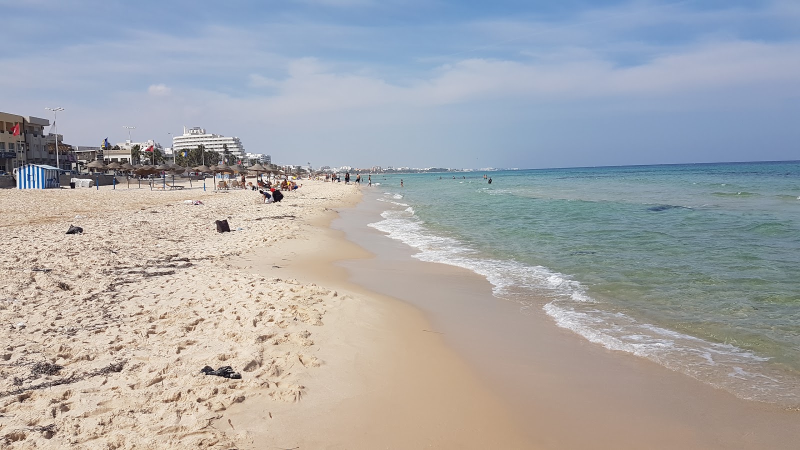 Foto av Bou Jaafar beach med vit fin sand yta