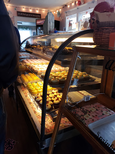 Bakery «Mulberries Cake Shop», reviews and photos, 2027 E Colfax Ave, Denver, CO 80206, USA