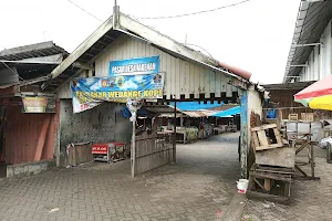Pasar Jakenan image