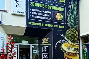 NIEZŁY ANANAS image