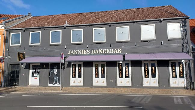 Anmeldelser af Jannies Dancebar i Odense - Natklub