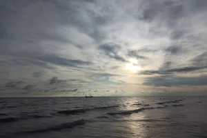 Akilpur Sea Beach, Kumira image