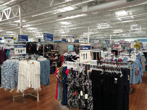 Department Store «Walmart Supercenter», reviews and photos, 1500 Armory Dr, Franklin, VA 23851, USA