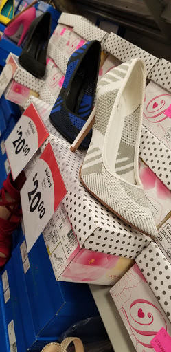 Shoe Store «Shoe Carnival», reviews and photos, 120 Neshaminy Mall, Bensalem, PA 19020, USA