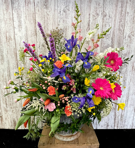 Florist «The Enchanted Florist», reviews and photos, 109 Public Sq, Lagrange, OH 44050, USA