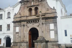 Guapulo Colonial Church and Convent image