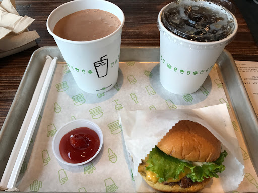 Hamburger Restaurant «Shake Shack», reviews and photos, 3035 Peachtree Rd NE A146, Atlanta, GA 30305, USA
