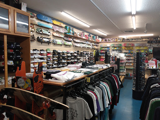 Skate Shop «Westside Skateshop», reviews and photos, 39332 US-19, Tarpon Springs, FL 34689, USA