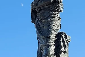 Ovid's Statue image
