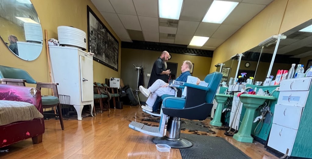Big Bend Barber 63117