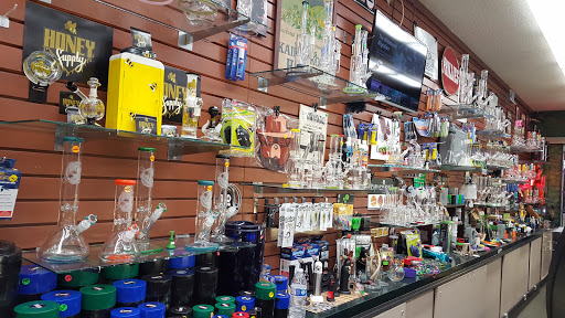 Tobacco Shop «Paraphernalia Boutique - Smoke Shop / Head Shop», reviews and photos, 4234 W Dunlap Ave, Phoenix, AZ 85051, USA