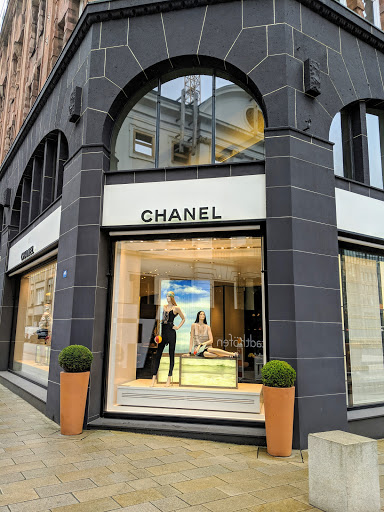 kryds syndrom blik Besten Chanel-Läden Hamburg Nahe Bei Dir