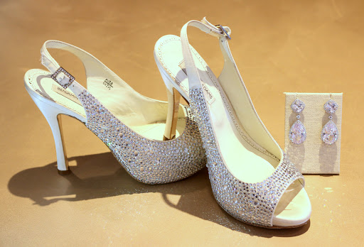 Bridal Shop «The Bridal Collection», reviews and photos, 4151 E County Line Rd, Centennial, CO 80122, USA