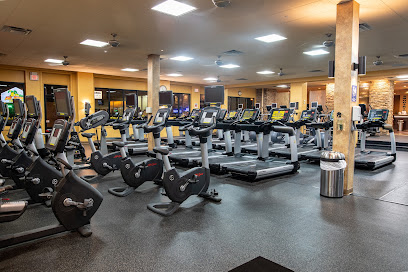 Gold,s Gym - 1 Larkfield Rd, East Northport, NY 11731