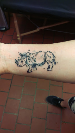 Tattoo Shop «Untouchable Ink», reviews and photos, 204 S Spring Garden Ave, DeLand, FL 32720, USA