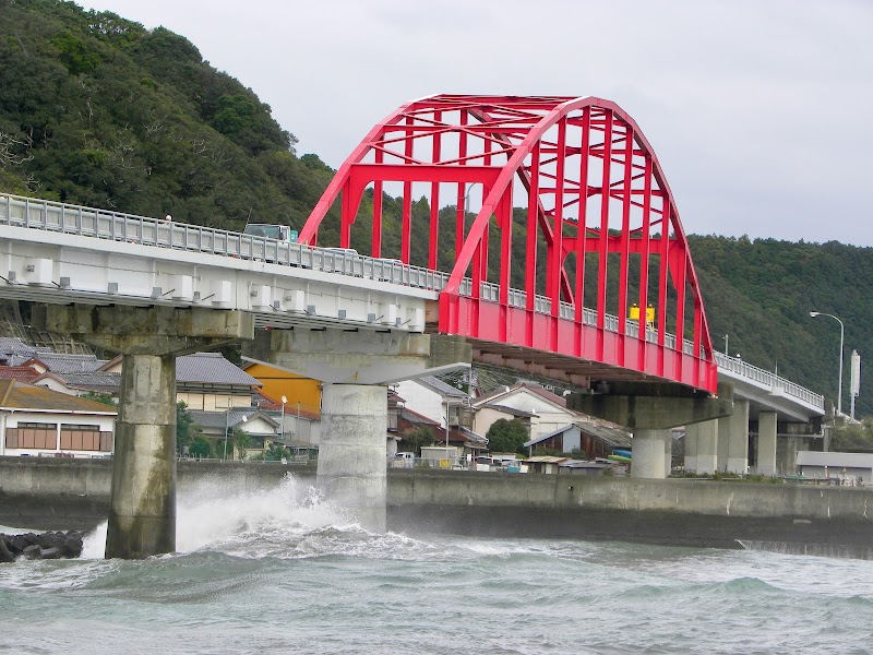 古座大橋駐車場