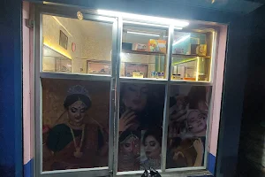Srija's Makeover Salon image