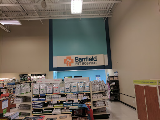 Pet Supply Store «PetSmart», reviews and photos, 5640 Cedar Lake Rd, Minneapolis, MN 55416, USA