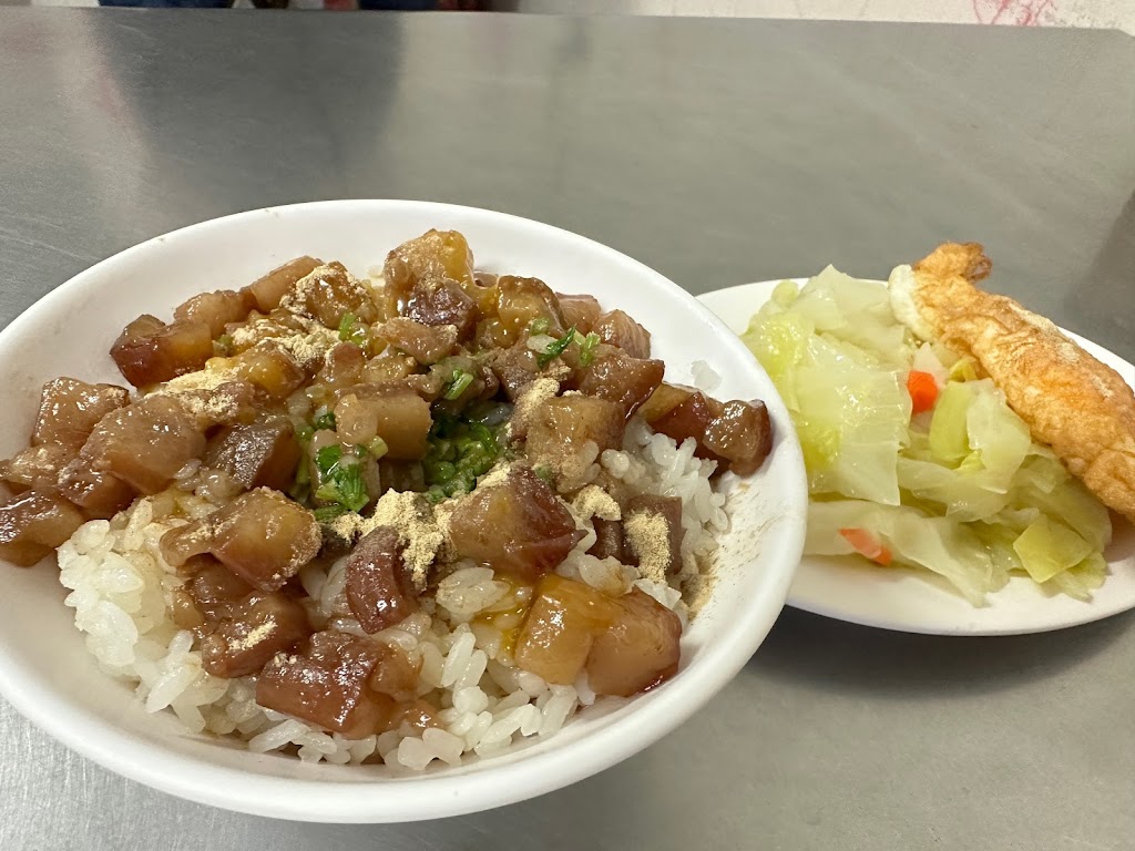 前金肉燥飯 的照片