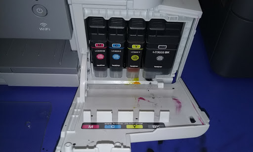 Electronics Store «Best Buy», reviews and photos, 120 E Imperial Hwy, Fullerton, CA 92835, USA