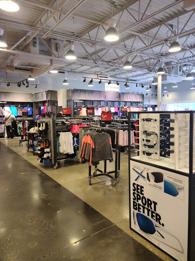 Clothing Store «Nike Factory Store», reviews and photos, 10700 Factory Shop Blvd, Gulfport, MS 39503, USA