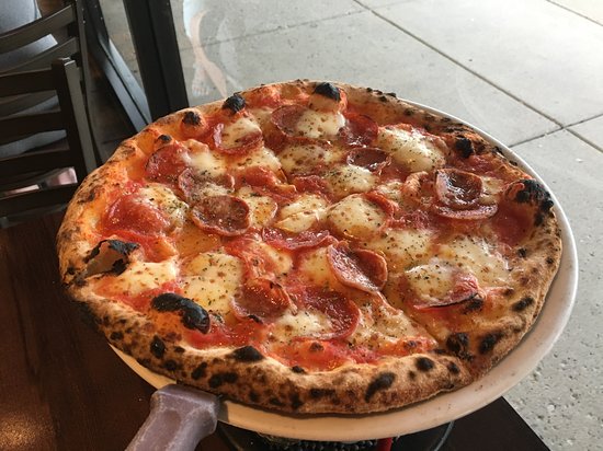 #8 best pizza place in Evanston - Panino's Pizzeria - Evanston