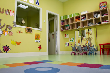 Escuela infantil Uztaiak-Aros Aritz kalea, 16, 48100 Mungia, Biscay, España