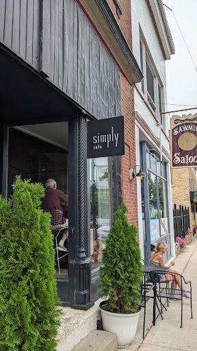 Simply Coffeehouse & Eatery, 204 W Blackhawk Ave, Prairie du Chien, WI 53821, USA, 