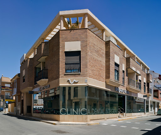 Clínica Dental Integral Dr. Bruno Negri en Pilar de la Horadada, Alicante