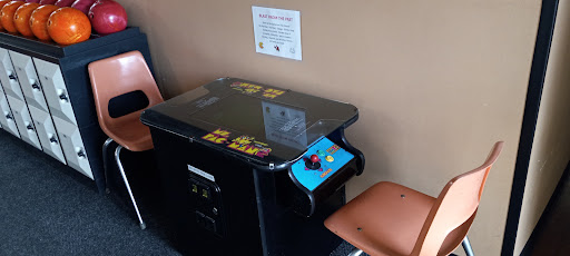 Bowling Alley «New Smyrna Lanes», reviews and photos, 185 N Causeway, New Smyrna Beach, FL 32169, USA