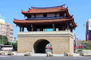 Hsinchu East Gate (Yingximen) image