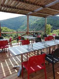 Atmosphère du Restaurant Les Ardeillès à Lespinassière - n°1