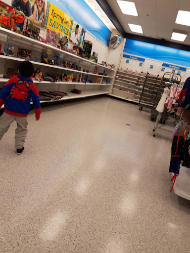 Clothing Store «Ross Dress for Less», reviews and photos, 527 Baltimore Pike, Bel Air, MD 21014, USA