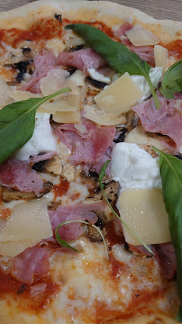 Pizza du Restaurant italien La Mamma Mia Trattoria-Pizzeria à Amiens - n°15