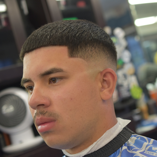 Barber Shop «Razor Sharp Cutz - Valley Hi», reviews and photos, 410 Valley Hi Dr #102, San Antonio, TX 78227, USA
