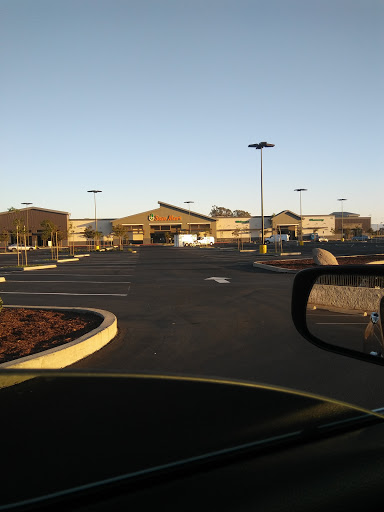 Supermarket «Save Mart Supermarkets», reviews and photos, 1337 E Pacheco Blvd, Los Banos, CA 93635, USA