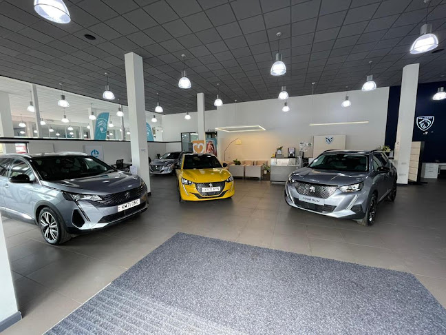Reviews of Perrys Milton Keynes Peugeot in Milton Keynes - Car dealer