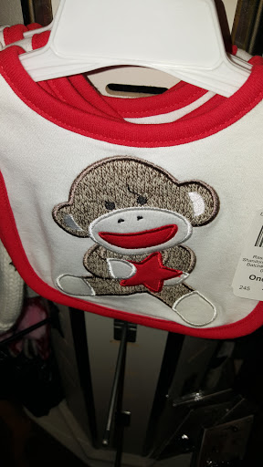 American Restaurant «Cracker Barrel Old Country Store», reviews and photos, 8225 N Church Rd, Kansas City, MO 64158, USA